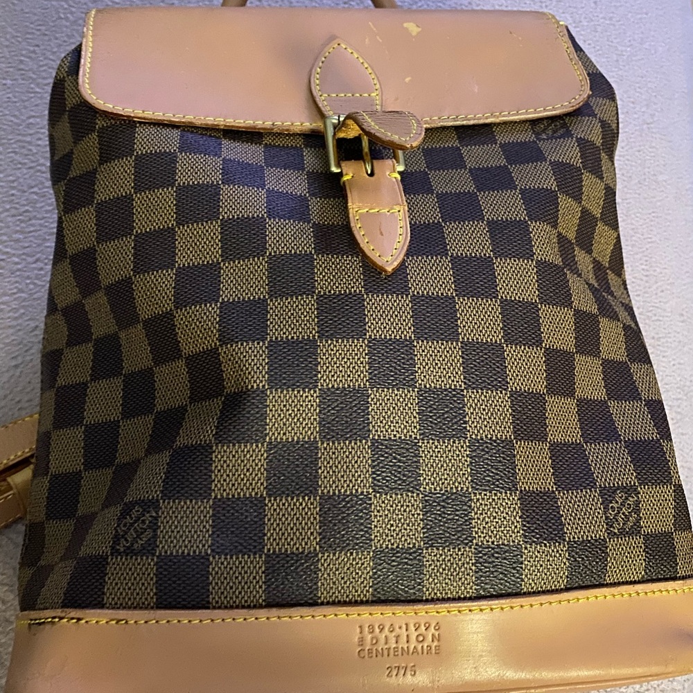 Authentic LV Damier backpack (junk)‼️